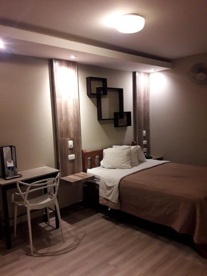 Mundo Hotel *