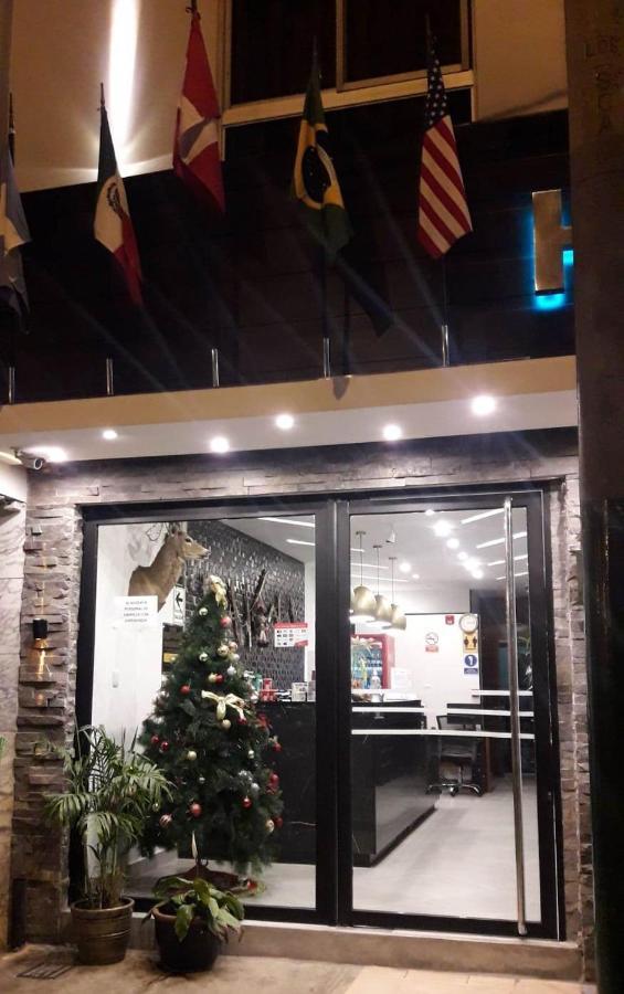 Mundo Hotel